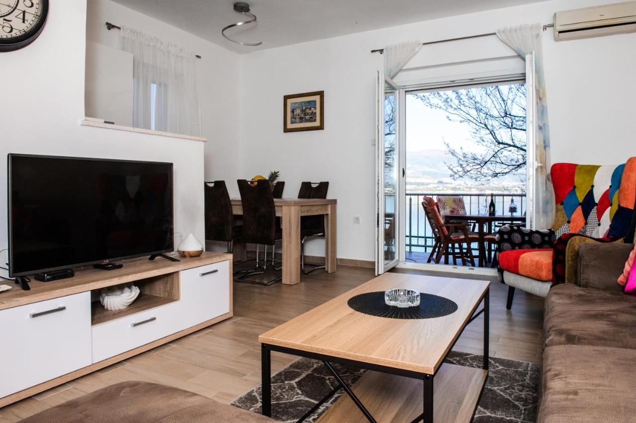 Mastrinka Apartment Trogir Eksteriør bilde